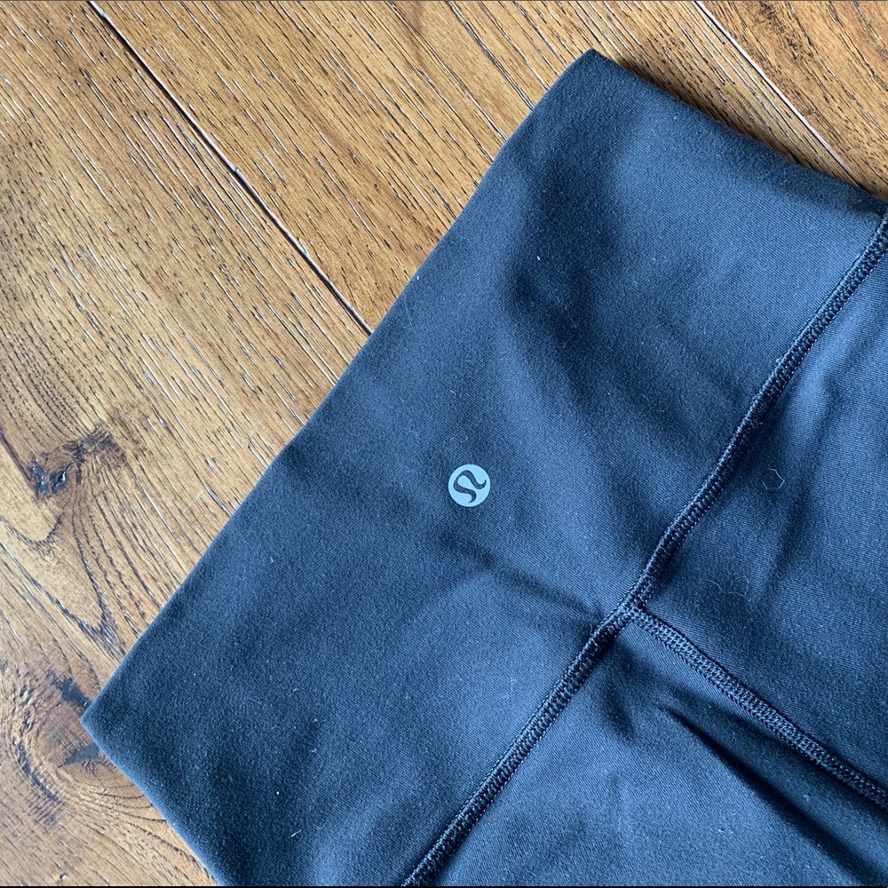 Lululemon yoga pants